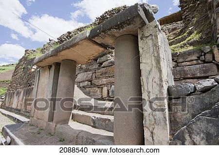 Bas-Reliefs Of The Porch Of The Falcons, The Black And White Portal On El Castillo, Chavin De Huantar, Ancash, Peru View Large Photo Image Stock Image - Bas-Reliefs Of The Porch Of The Falcons, The Black And White Portal On El Castillo, Chavin De Huantar, Ancash, Peru. Fotosearch