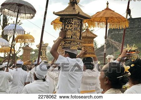 Stock Image - Batara Turum Kabeh ceremony at the Hindu temple of Besakih; Bali, Indonesia. Fotosearch