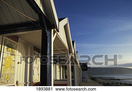 Beach Huts On The Seafront At Swanage View Large Photo Image Stock Image - Beach Huts On The Seafront At Swanage. Fotosearch