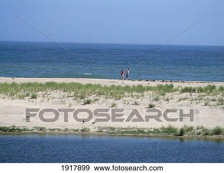 Stock Photo - Beach & Sea In Wasque Wildlife Refuge ÃƒÆ’Ã‚Â¡. Fotosearch