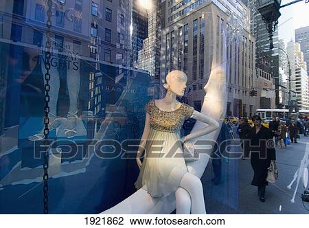 Stock Image - Bergdorf Goodman, 5Th Avenue. Fotosearch