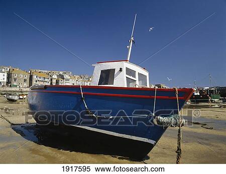 Stock Photography - Boat On The Beach. Fotosearch