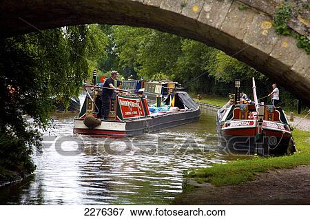 Stock Photo - Boats on Oxfordshire Canal, Lower Heyford; Oxfordshire, England. Fotosearch