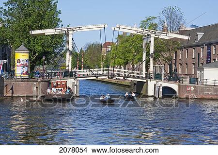 Picture - Bridge Over Nieuwe Keizersgracht, Amsterdam, Netherlands. Fotosearch
