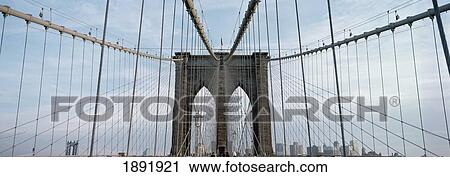 Stock Image - Brooklyn Bridge. Fotosearch