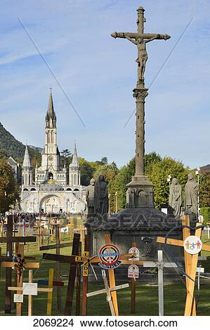 Calvary At Entrance To The Sanctuary Of Our Lady Of Lourdes; Lourdes Hautes-Pyrenees France View Large Photo Image Picture - Calvary At Entrance To The Sanctuary Of Our Lady Of Lourdes; Lourdes Hautes-Pyrenees France. Fotosearch