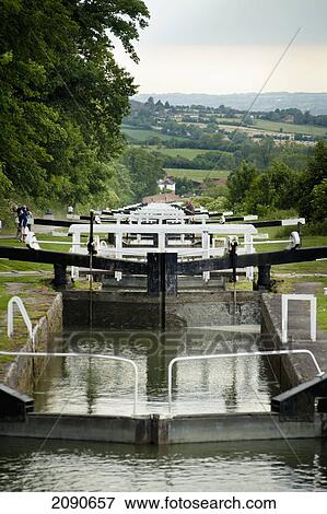 Stock Photo - Canal Locks At The Kennet And Avon Canal In Caen Hill Near Devizes, Wiltshire, Uk. Fotosearch