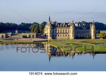 Picture - Chateau De Chantilly. Fotosearch