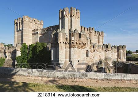 Picture - Coca Castle; Coca Segovia Province Spain. Fotosearch