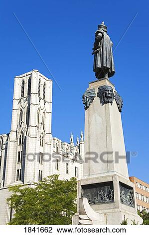 Stock Image - Columbus Circle; Syracuse, New York State, Usa. Fotosearch