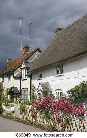 Stock Photo - Cottages In Avebury, Wiltshire County, England. Fotosearch