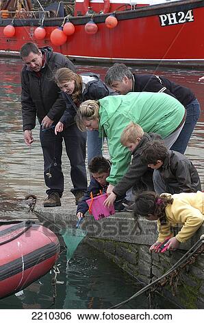 Stock Photograph - Crab Catching Padstow Cornwall. Fotosearch