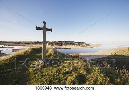 Cross On A Hill, Alnmouth, Northumberland, England View Large Photo Image Stock Photo - Cross On A Hill, Alnmouth, Northumberland, England. Fotosearch