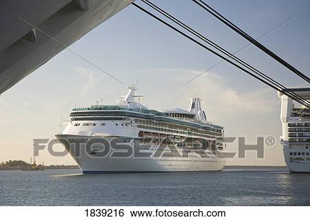 Stock Photograph - Cruise Ship Terminal; Mazatlan, Sinaloa, Mexico. Fotosearch