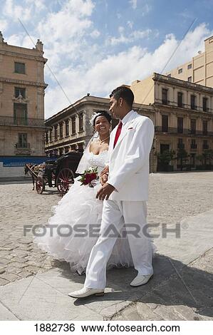 Cuban Wedding In The Plaza De San Francisco; Havana, Cuba View Large Photo Image Stock Photograph - Cuban Wedding In The Plaza De San Francisco; Havana, Cuba. Fotosearch