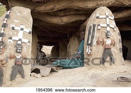Decorations of the Toguna (House of words) in Tireli, Mali View Large Photo Image Stock Photograph - Decorations of the Toguna (House of words) in Tireli, Mali. Fotosearch