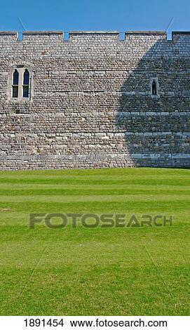 Defense Wall Of Windsor Castle View Large Photo Image Picture - Defense Wall Of Windsor Castle. Fotosearch