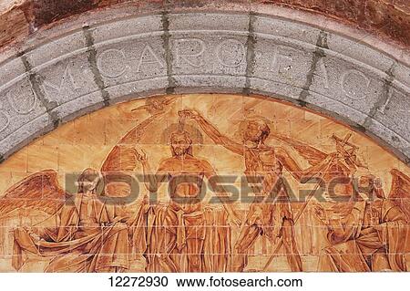 Stock Image - Detail of the Neo-Romanesque entrance of Catedral de la Inmaculada Concepci? n, the New Cathedral, Cuenca, Azuay, Ecuador. Fotosearch