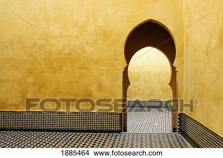 Picture - Doorway At Mausoleum Of Moulay Ismail. Fotosearch