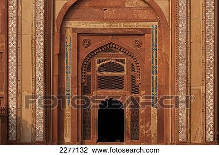 Stock Image - Doorway in the Jami Masjid, Fatehpur Sikri, Agra, India.. Fotosearch