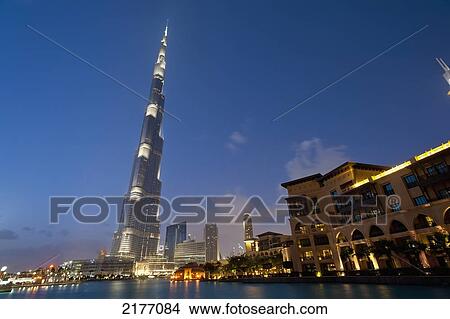 Picture - Dubai, Uaethe Burj Khalifa At Dusk. Fotosearch