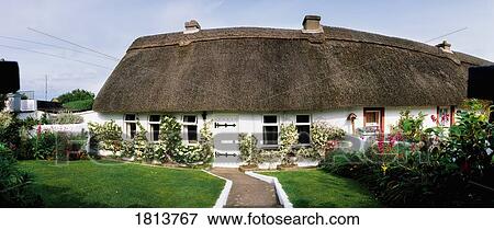Dunmore East Co Waterford Ireland Traditional Cottage Stock