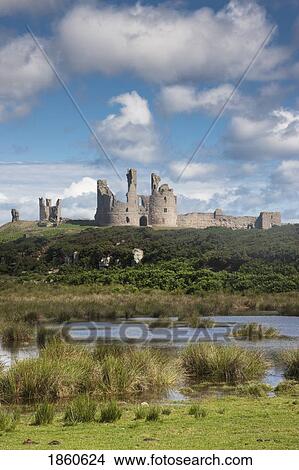 Dunstanburgh Castle, Northumberland, England View Large Photo Image Picture - Dunstanburgh Castle, Northumberland, England. Fotosearch