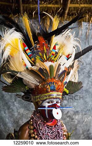 Stock Image - Eastern Highland performer, Goroka Show; Goroka, Eastern Highlands, Papua New Guinea. Fotosearch