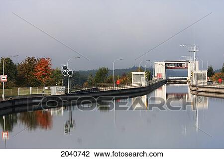 Stock Image - Eckersmuehlen Lock On The Main-Danube Canal, Bavaria, Germany. Fotosearch