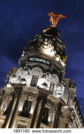 Edificio Metropolis Building At Gran Via View Large Photo Image Stock Image - Edificio Metropolis Building At Gran Via. Fotosearch
