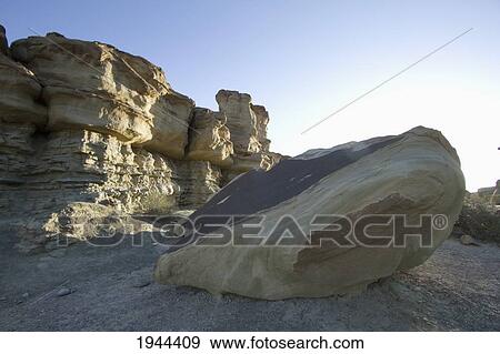 El Hongo Formation, Valle de la Luna (Moon Valley), Ischigualasto Natural Park, San Juan, Argentina View Large Photo Image Stock Photo - El Hongo Formation, Valle de la Luna (Moon Valley), Ischigualasto Natural Park, San Juan, Argentina. Fotosearch