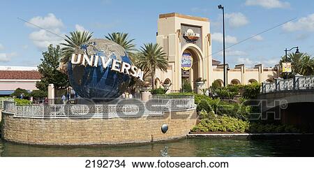 Picture - Entrance Sign And Globe For Universal Studios; Orlando Florida United States Of America. Fotosearch