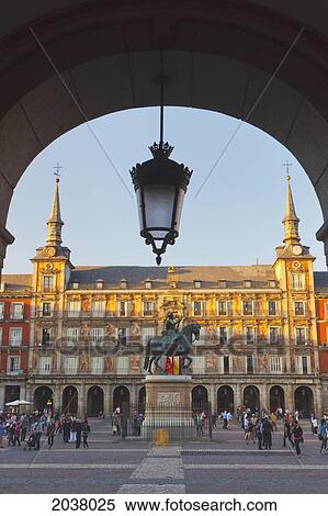 Equestrian Statue Of King Felipe Iii In The Busy Plaza Mayor; Madrid Spain View Large Photo Image Stock Photography - Equestrian Statue Of King Felipe Iii In The Busy Plaza Mayor; Madrid Spain. Fotosearch