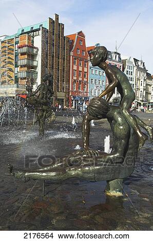 Picture - Europe, Germany, Mecklenburg West Pomerania, Rostock. Fotosearch