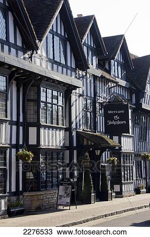 Stock Image - Europe, Uk, England, Warwickshire, Stratford Upon Avon Town.. Fotosearch