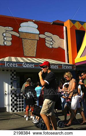 Picture - Fairground At The Beach, Santa Cruz, California, Usa.. Fotosearch