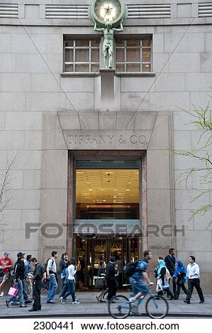 Stock Image - Famous Tiffany & Co In 5Th Avenue, Midtown Manhattan, New York, Usa. Fotosearch