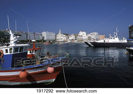Stock Image - Fishing Boats & Waterfront ÃƒÆ’Ã‚Â¡. Fotosearch