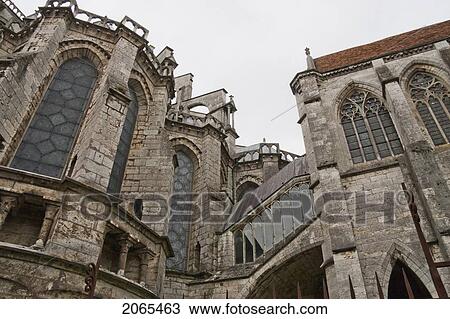 Flying Buttresses Of The Apsidal Chapel Of Chartres Cathedral, Chartres, France View Large Photo Image Stock Image - Flying Buttresses Of The Apsidal Chapel Of Chartres Cathedral, Chartres, France. Fotosearch
