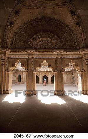 Fort: Inner Courtyard In The Man Singh Palace, Gwalior, Madhya Pradesh, India View Large Photo Image Stock Photo - Fort: Inner Courtyard In The Man Singh Palace, Gwalior, Madhya Pradesh, India. Fotosearch