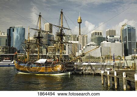 Picture - Galleon, Darwin Harbor; Sydney, Australia. Fotosearch