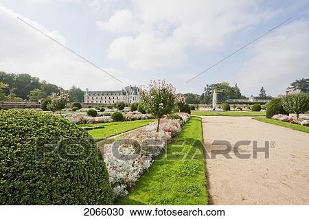 Stock Image - Garden Of Diane De Poitiers By The Chateau De Chenonceau, Chenonceau, Indre-Et-Loire, France. Fotosearch
