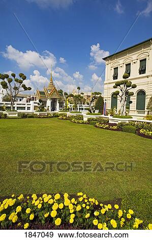 Gardens At Royal Grand Palace In Rattanakosin District; Bangkok, Thailand View Large Photo Image Stock Photo - Gardens At Royal Grand Palace In Rattanakosin District; Bangkok, Thailand. Fotosearch