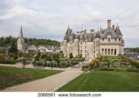Gardens Of The Chateau De Langeais, Langeais, Indre-Et-Loire, France View Large Photo Image Stock Image - Gardens Of The Chateau De Langeais, Langeais, Indre-Et-Loire, France. Fotosearch