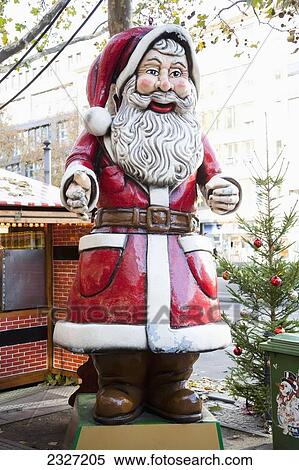 Germany, Berlin, Berlin, Santa Claus statue; Breitscheid Platz View Large Photo Image Stock Photography - Germany, Berlin, Berlin, Santa Claus statue; Breitscheid Platz. Fotosearch