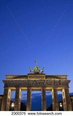 Germany, Brandenburg Gate at dusk; Berlin View Large Photo Image Stock Photography - Germany, Brandenburg Gate at dusk; Berlin. Fotosearch