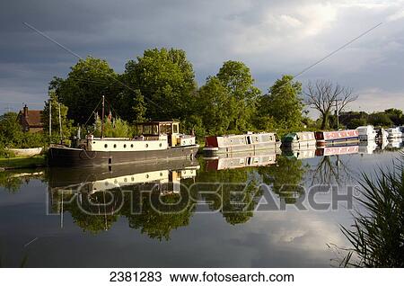 Stock Image - Gloucester and Sharpness canal, near Shepherd's Patch bridge; Gloucestershire, England. Fotosearch
