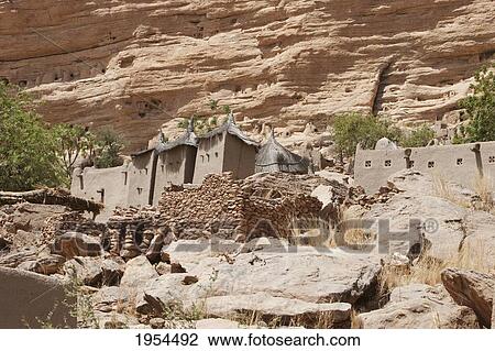 Stock Image - Granaries in Irelli, Mopti, Mali. Fotosearch