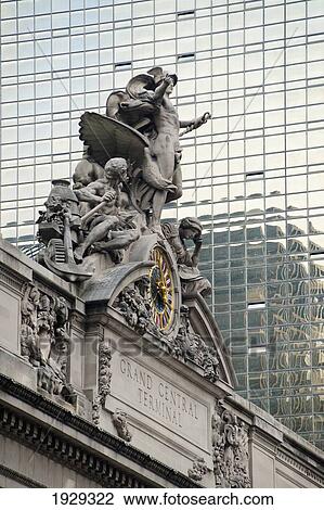 Stock Image - Grand Central Terminal Facade, Murray Hill; Manhattan, New York, Usa. Fotosearch