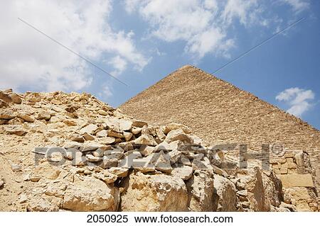 Great Pyramid Of Khufu (Cheops), Pyramid Of Khafre (Chephren) And Pyramid Of Menkaure (Mycerinus), Giza, Al Jizah, Egypt View Large Photo Image Stock Photography - Great Pyramid Of Khufu (Cheops), Pyramid Of Khafre (Chephren) And Pyramid Of Menkaure (Mycerinus), Giza, Al Jizah, Egypt. Fotosearch